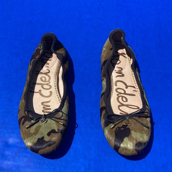 Sam Edelman Shoes - Sam Edelman calf skin camouflage ballet flats, size 9
